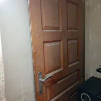 در چوبی ساختمان