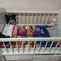 تخت کودک گهوارهای