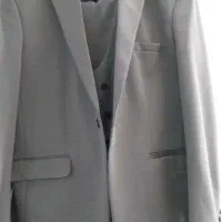 ۲ عدد کت شلوار ۳ تیکه نو