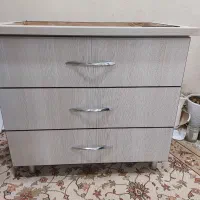 گلیم فرش.میز تحریر .کابینت زیر گاز.قفسه کتابخانه|مبلمان خانگی و میز عسلی|همدان, |دیوار