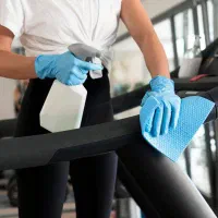 نیروی نظافت خانم ( باشگاه ورزشی)