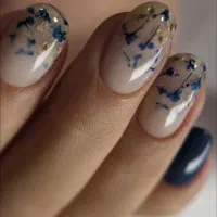 کاشت ناخن حرفه ای با تخفیف ویژه