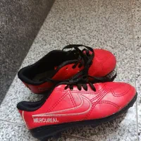 یه جفت کفش چمن سایز33