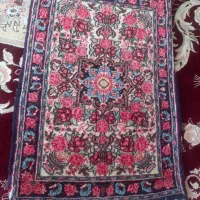 یک جفت پشتی کار کرده