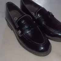 کفش شماره 37