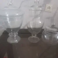 چند تا ظروف پذیرایی کریستال