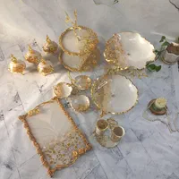 سرویس پذیرای کامل رزین با گل های طبیعی