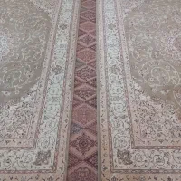 فرش گردویی در حد نو بدون ایراد دو تا ۹ متری