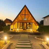 کلبه سویسی با جکوزی /کلبه استخردار/ ویلا مدرن