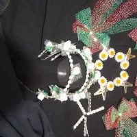 با سلام چند عدد گیره مو به فروش می‌رسد همه با هم