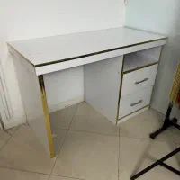 میزناخن ،میز کامپیوتر و تحریر