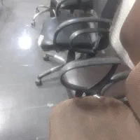 صندلی اداری و انتظار