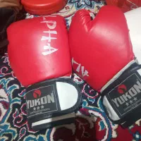 دمبل نیم کیلوتا15کیلو باقابلیت تغییروزن دستکش بوکس|تجهیزات ورزشی|اصفهان, سروستان|دیوار