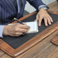 وکیل پایه یک دادگستری و مشاور تخصصی حقوقی