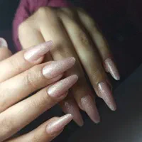 کاشت و ترمیم ناخن