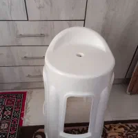 چهار پایه پلاستیکی