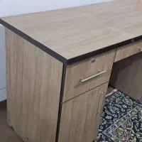 میز اداری و مدیریتی