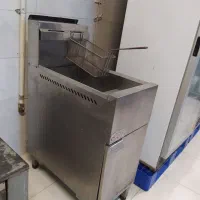 سرخ کن حرفه آیی|کافی‌شاپ و رستوران|شاهین‌شهر, خبرنگار|دیوار