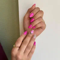 کاشت ناخن