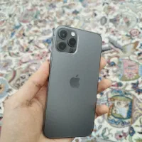 ایفون 12 پرو کم کار بدون خط خش لاکاغذی