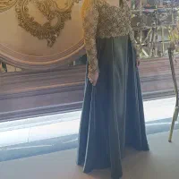 لباس مجلسی فقط دوساعت پوشیده شده است