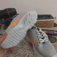 دوتا کتونی بچه گانه مارک هست سایز ۳۶ الا ۳۷|کیف، کفش، کمربند|پرند, فاز ۶|دیوار