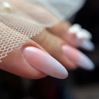 ارائه تخصصی کاشت ناخن|خدمات آرایشگری و زیبایی|مشهد, صیاد شیرازی|دیوار