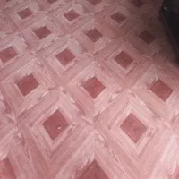 موکت زیرش نمده