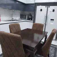 پشتی چرم ومیز نهارخوری وکلی وسیله خانه|مبلمان خانگی و میز عسلی|امیدیه, |دیوار