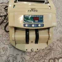 دستگاه پول شمار تمیز و سالم