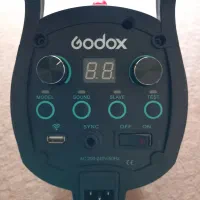 فلاش  گودکس ۳۰۰ ژول|دوربین عکاسی و فیلم‌برداری|شاهین‌شهر, خانه کارگر|دیوار