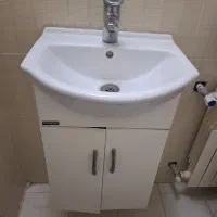 روشویی و توالت فرنگی