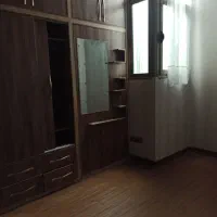 خیابان آذر طبقه اول ۱۲۰ متر دو خواب تک واحدی|اجارهٔ آپارتمان|اصفهان, عباس‌آباد|دیوار