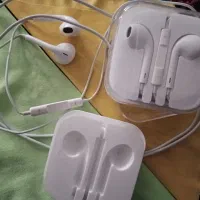 هندزفری اپل Ear pads با کانکتور جک ۳.۵ میلیمتر|لوازم جانبی موبایل و تبلت|اسلام‌‌آباد غرب, |دیوار