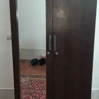 فروش کمد لباسی، طبقه بندی شده و  با اینه  در حد نو