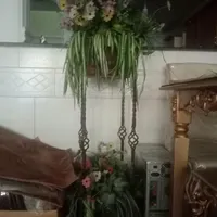 گل مصنوغی با پایه اش
