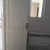 درب،فروشی‌.