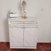 کنسول سالم با جا کفشی|بوفه، ویترین، کنسول|تاکستان, |دیوار