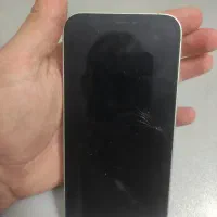 ایفون۱۲ سبز