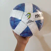 توپ فوتبال مولتن
