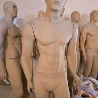 چوب لباسی.مانکن.دستک آهنی|فروشگاه و مغازه|اصفهان, رکن الدوله غربی|دیوار
