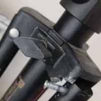 سه پایه نور گوشی و باند (نیاز به تعمیر)|دوربین عکاسی و فیلم‌برداری|تبریز, |دیوار