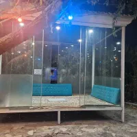 الاچیق شیشه ای