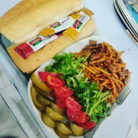 به یک شاگرد ساده در فست فودی نیازمندیم پاره وقت|استخدام خدمات فروشگاه و رستوران|ارومیه, |دیوار