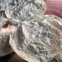 نان محلی زغالی