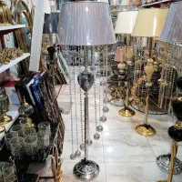 آباژور ایستاده کنارسالنی (تخت جمشید)|چراغ خواب و آباژور|اهواز, حصیرآباد|دیوار
