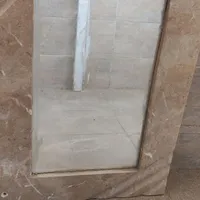 آینه با قاب سنگی