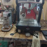 تعدادی وسایل کافه در حد نو به فروش می رسد|کافی‌شاپ و رستوران|شیراز, میرزاکوچک خان|دیوار