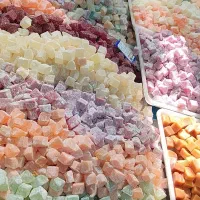 ب یک فروشنده خانم جهت کارد نمایشگاه نیازمندم