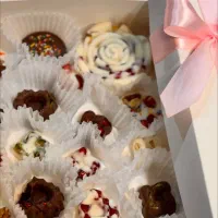 شکلات دستساز خانگی کاکائو، شیری، توتفرنگی|خدمات پذیرایی، مراسم|گرگان, |دیوار